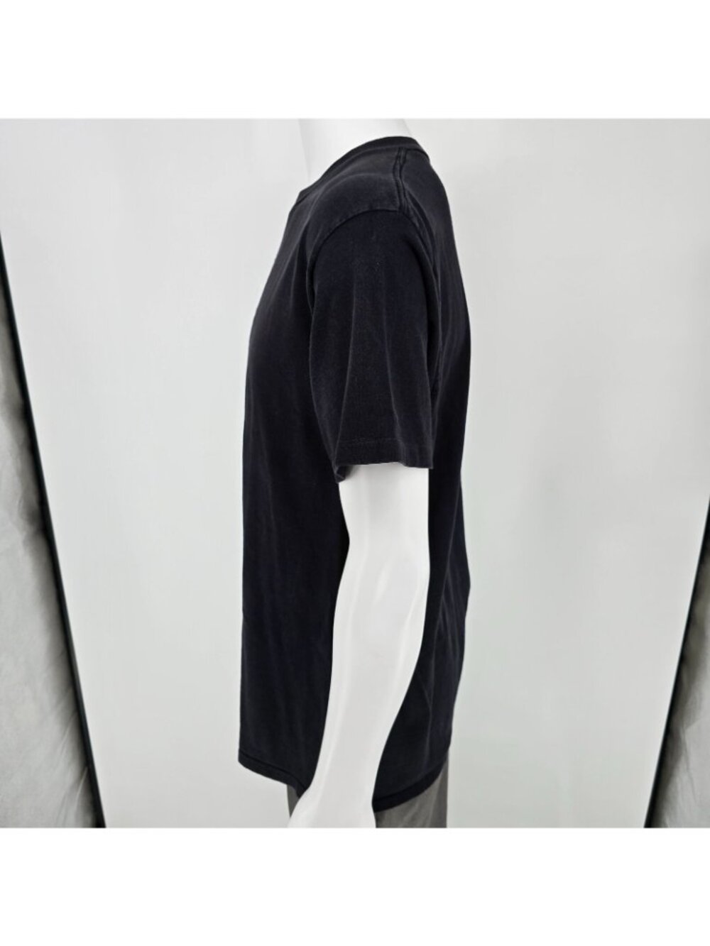 Vintage 1990s Single Stitch Tultex "Back 2 school" Black Graphic T-Shirt (M/L) - Picture 8 of 13